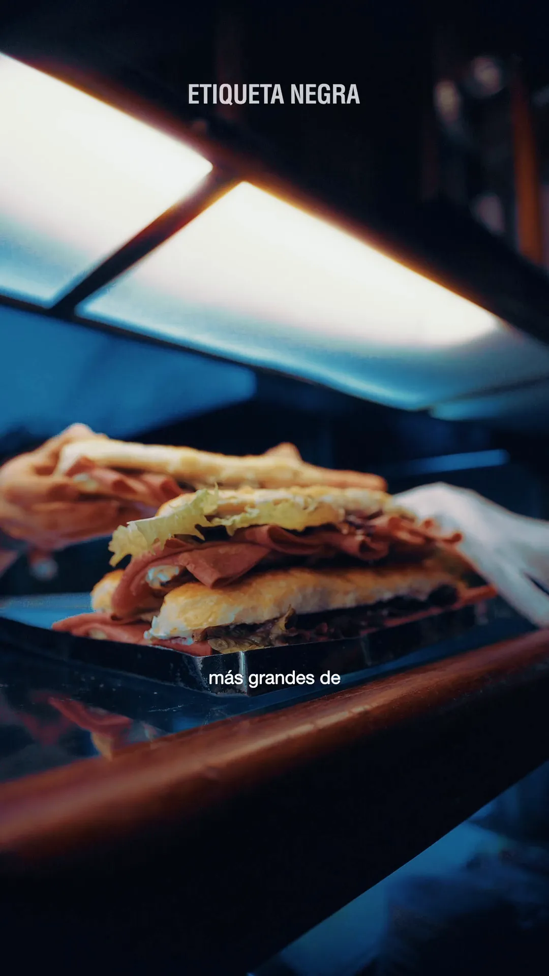 El sándwich volador de Paulin, en la barra.